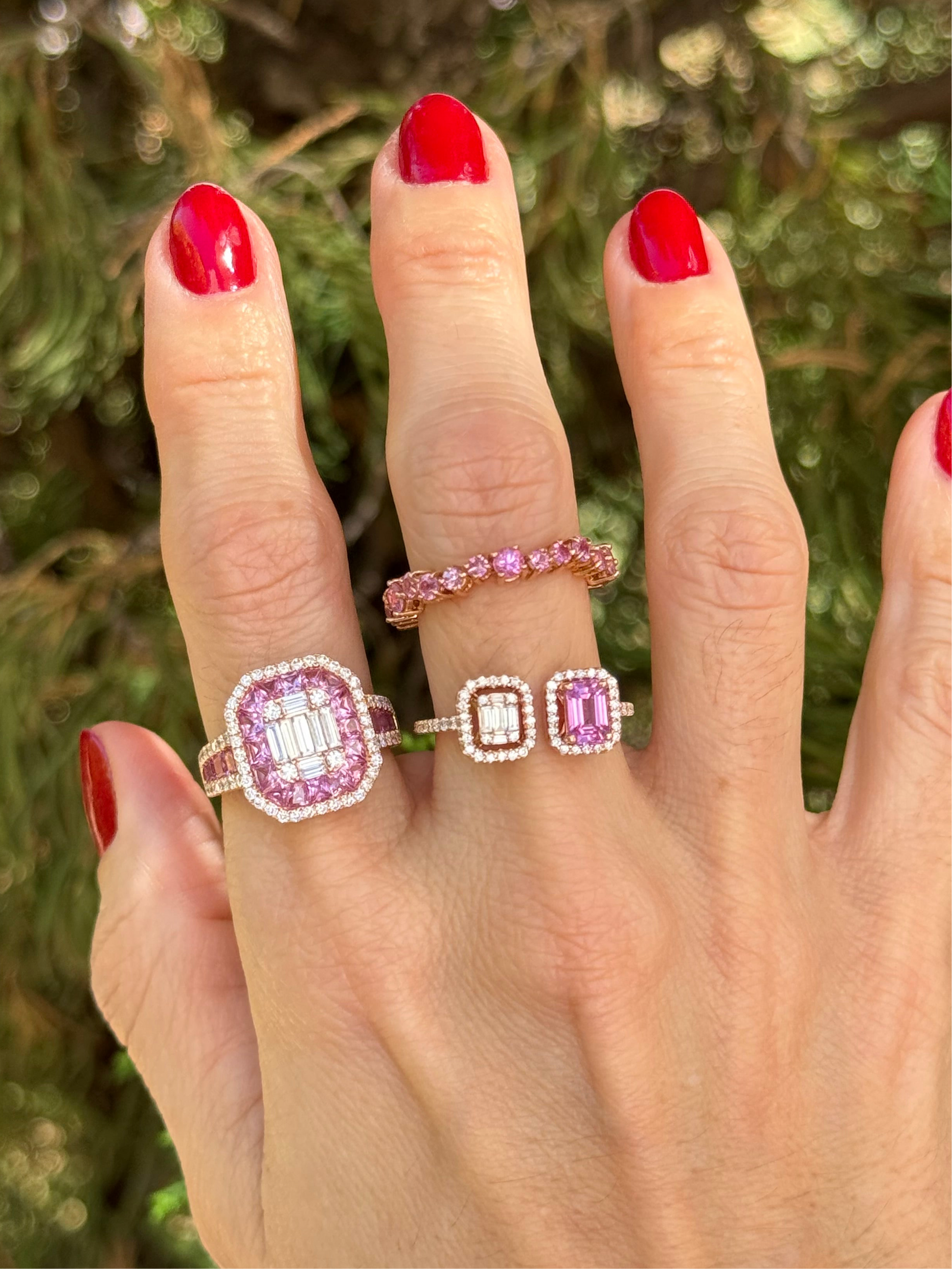 Anel com safiras rosas e diamantes