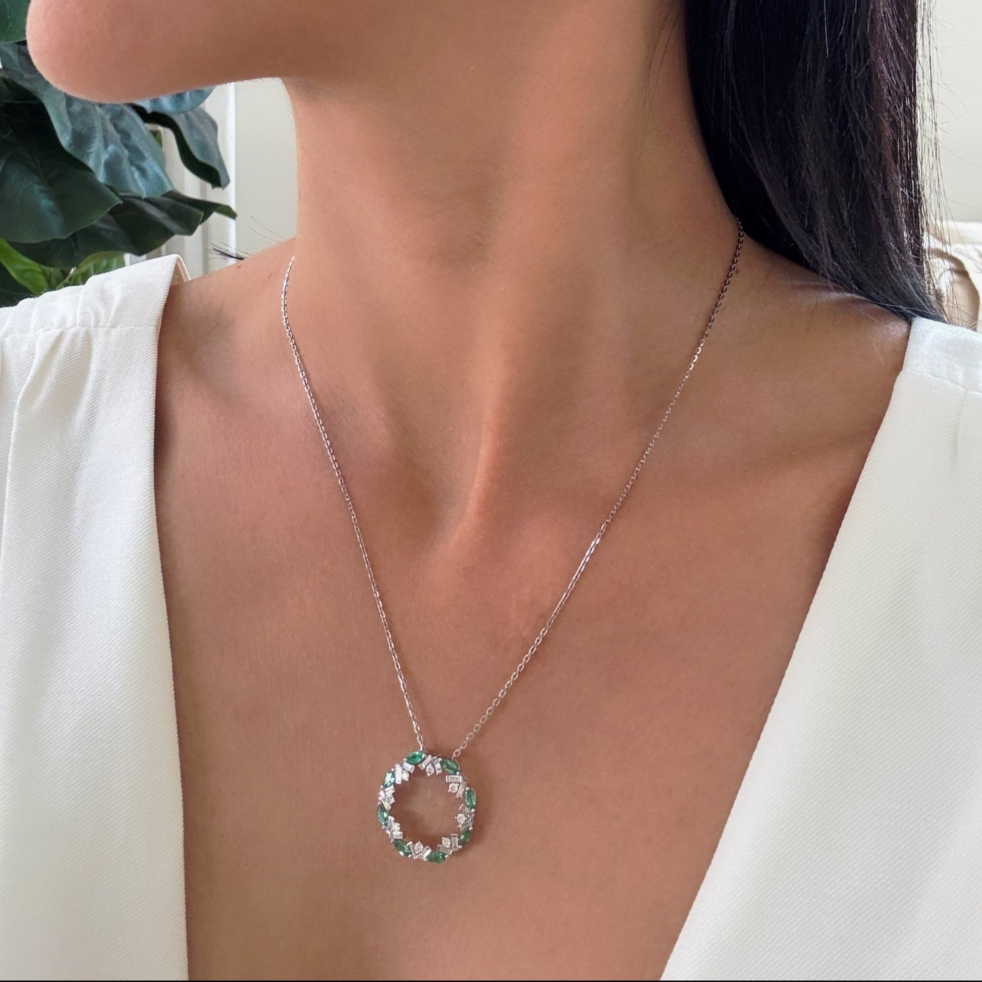 Colar Emerald Circle